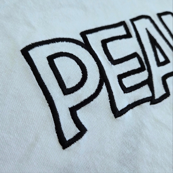 Peanuts🥜 Skateboarding🛹 Snoopy🐶 Graphic Tee👕 - NWOT - Picture 10 of 13